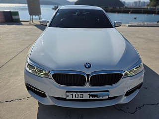 BMW 5-SERIES G30 2017