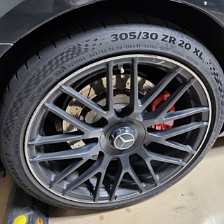 MERCEDES BENZ AMG GT 2016