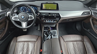 BMW 5-SERIES G30 2019