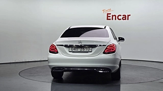 MERCEDES BENZ C-CLASS W205 2017