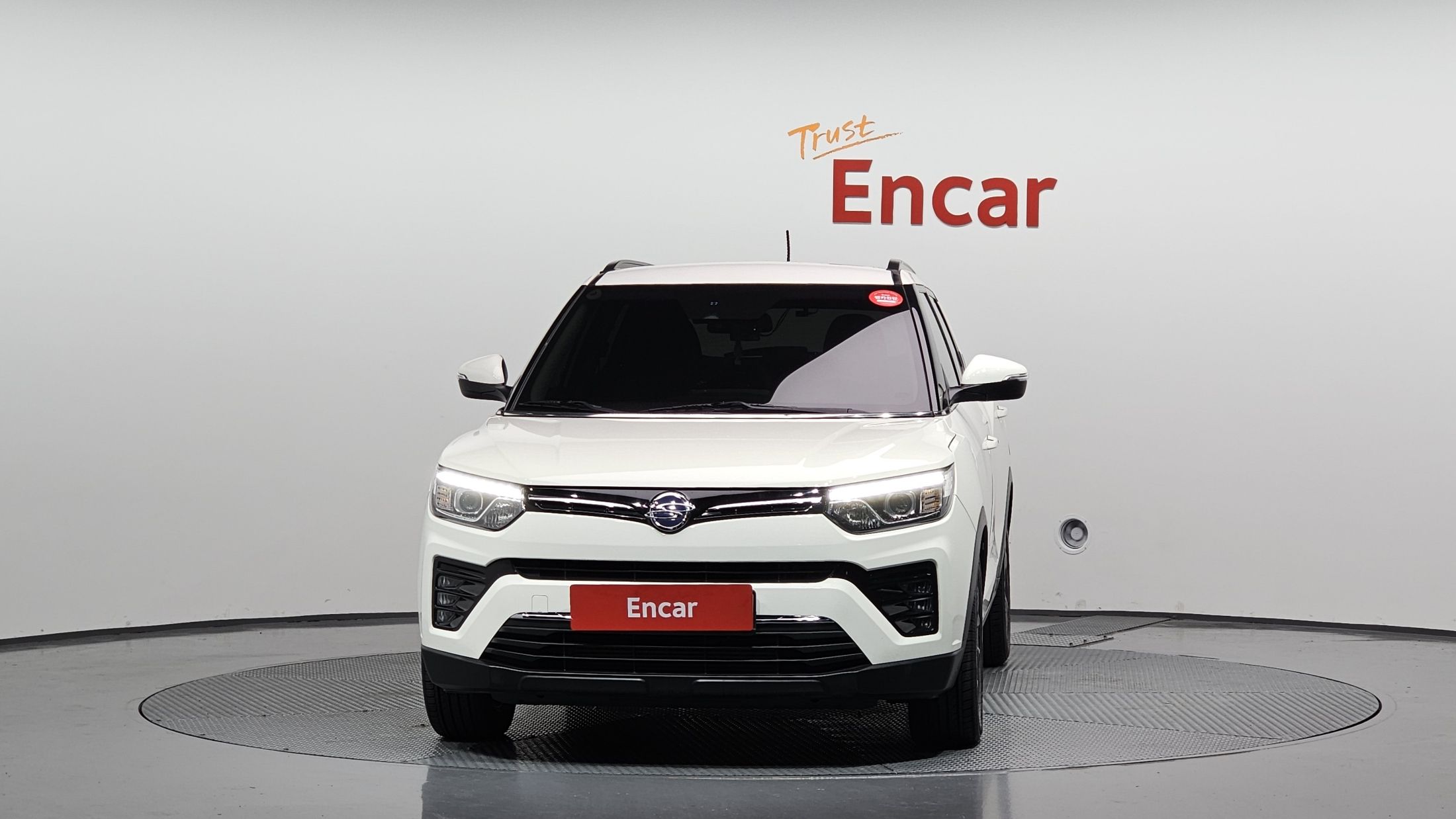 SSANGYONG TIVOLI VERY NEW 2022