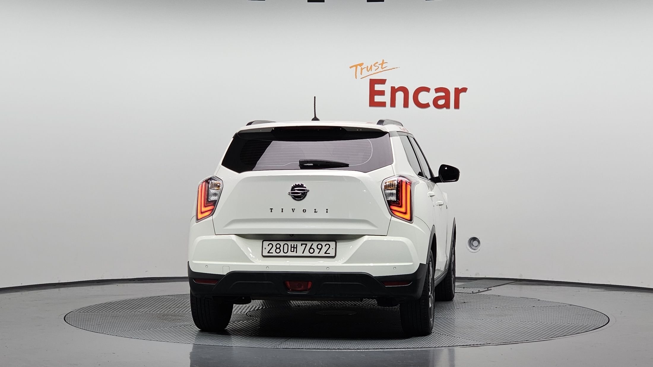 SSANGYONG TIVOLI VERY NEW 2022