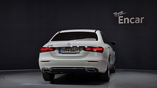 MERCEDES BENZ E-CLASS W213 2023