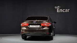 TOYOTA CAMRY XV70 2020