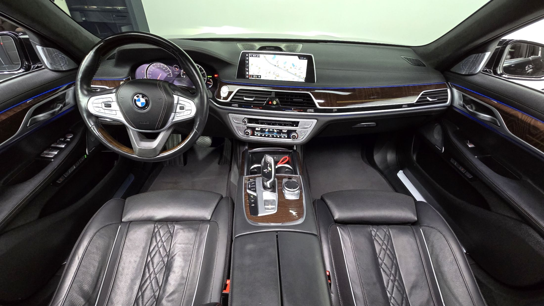 BMW 7-SERIES G11 2018