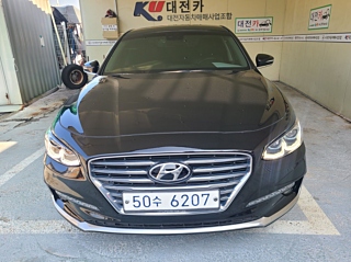 HYUNDAI GRANDEUR IG 2017