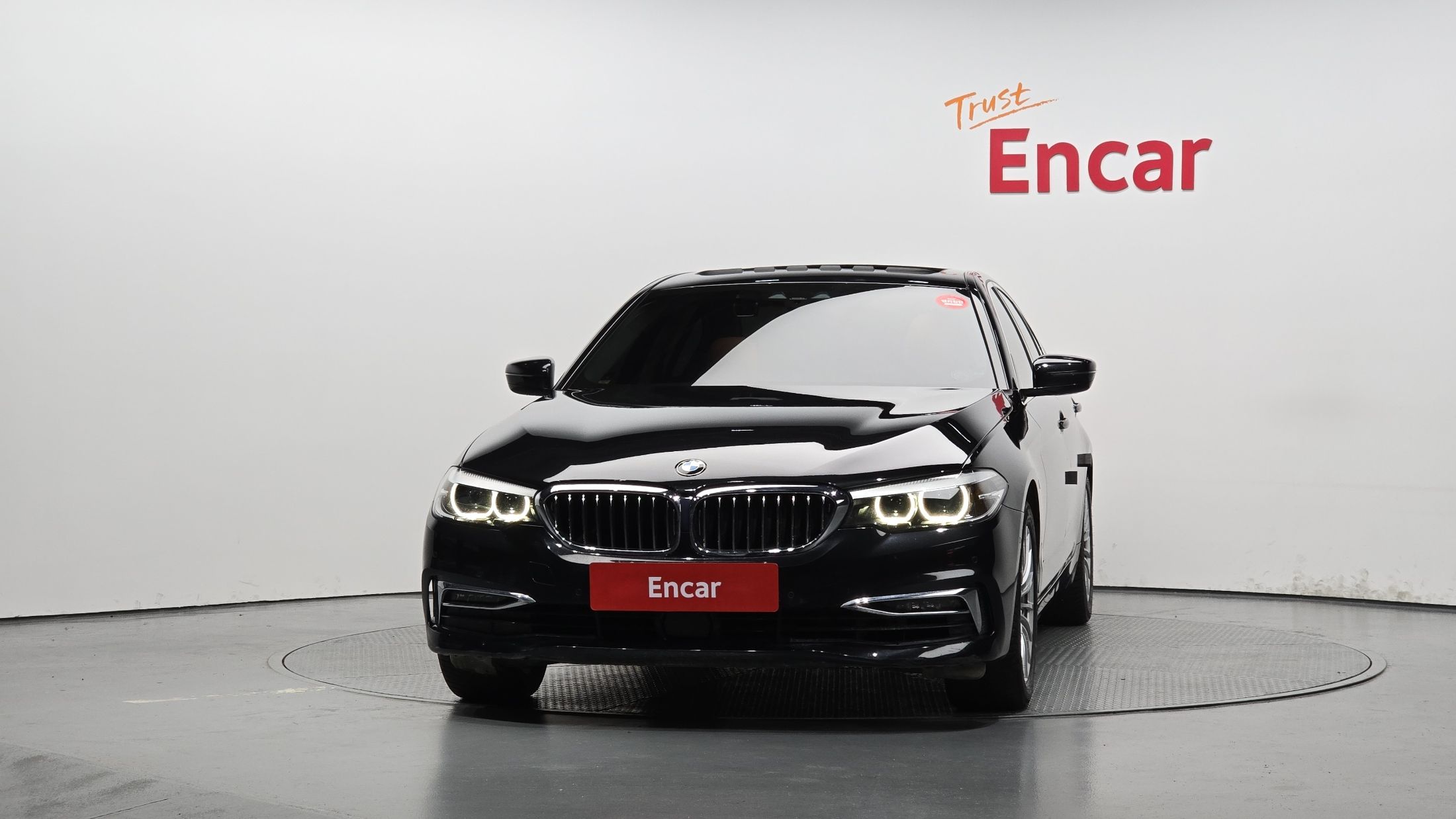 BMW 5-SERIES G30 2019