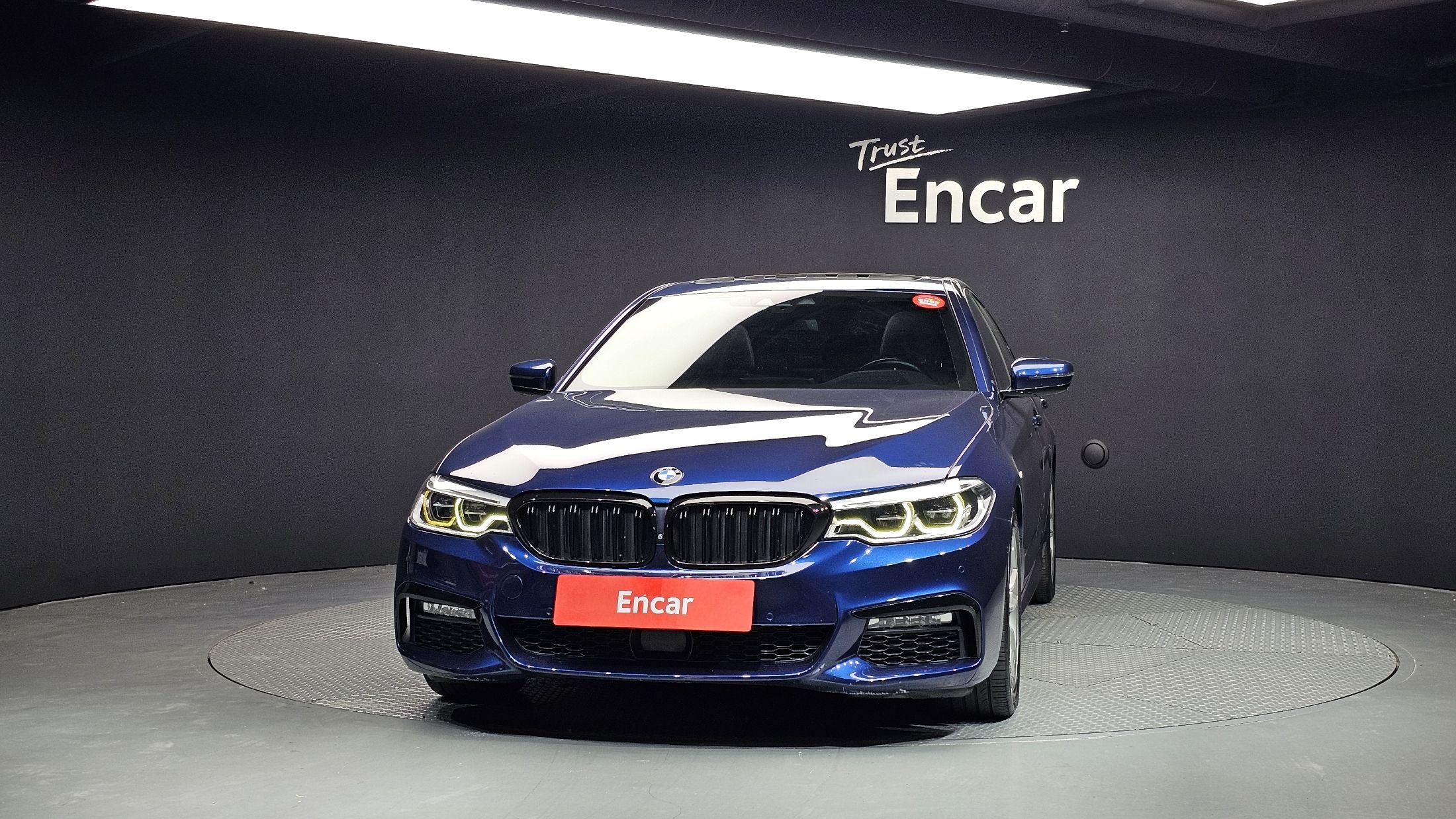 BMW 5-SERIES G30 2017