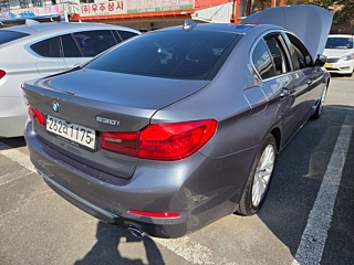 BMW 5-SERIES G30 2019