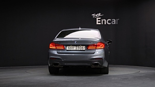 BMW 5-SERIES G30 2018