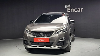 PEUGEOT 5008 2018