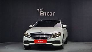 MERCEDES BENZ E-CLASS W213 2019