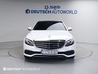 MERCEDES BENZ E-CLASS W213 2019