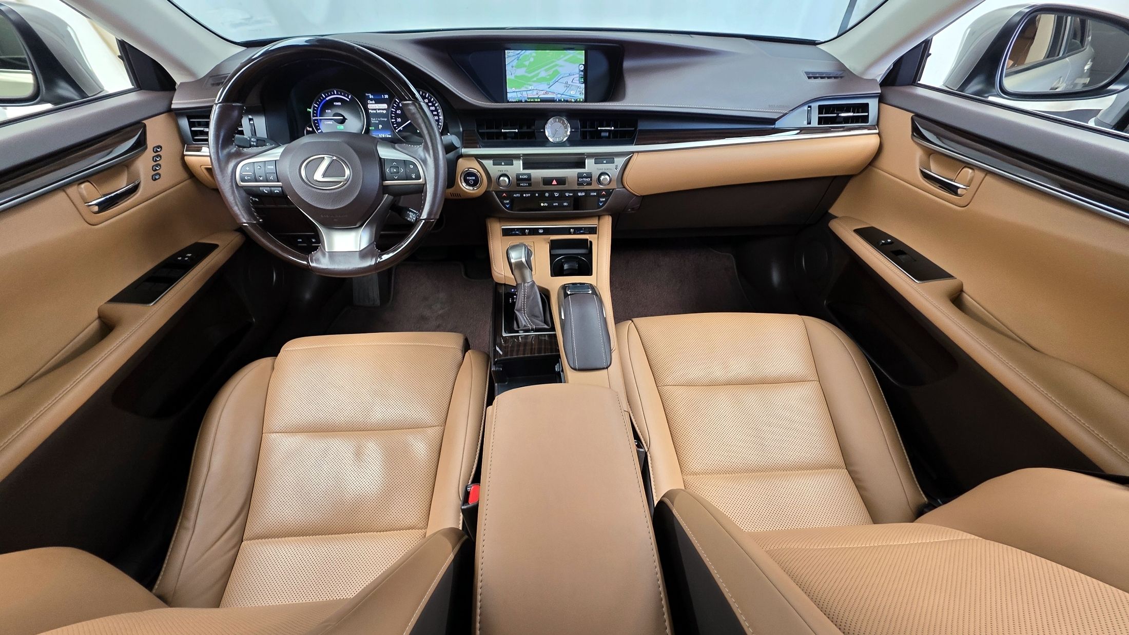 LEXUS ES300H 2016