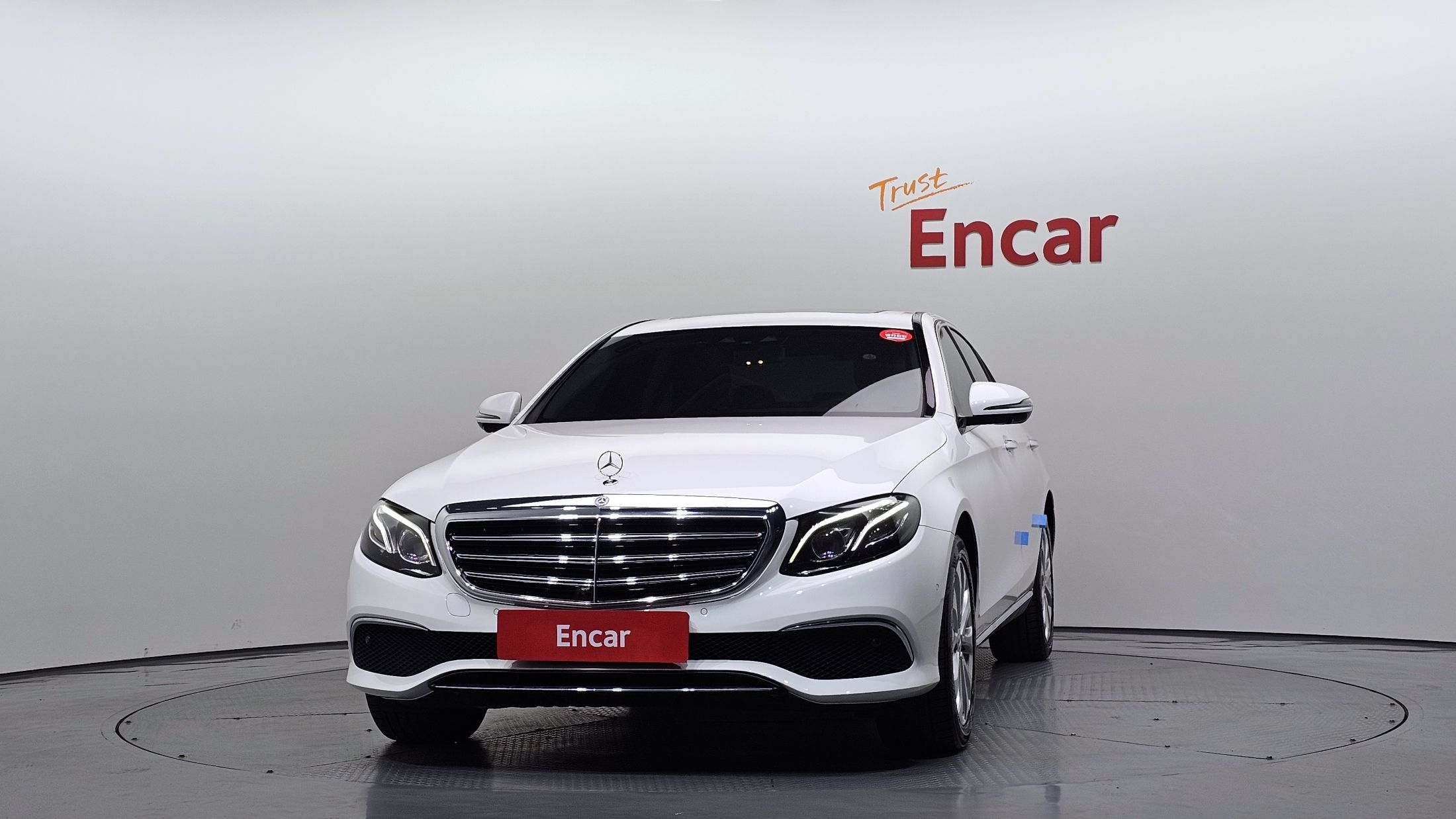 MERCEDES BENZ E-CLASS W213 2018