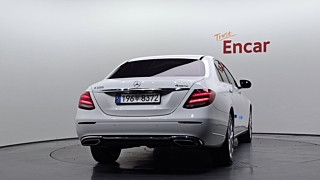 MERCEDES BENZ E-CLASS W213 2018