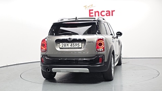 MINI COUNTRYMAN COOPER D 2018