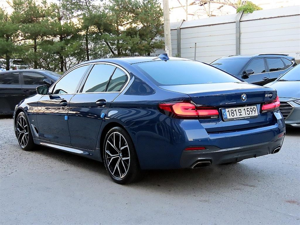 BMW 5-SERIES G30 2020