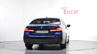 BMW 5-SERIES G30 2020