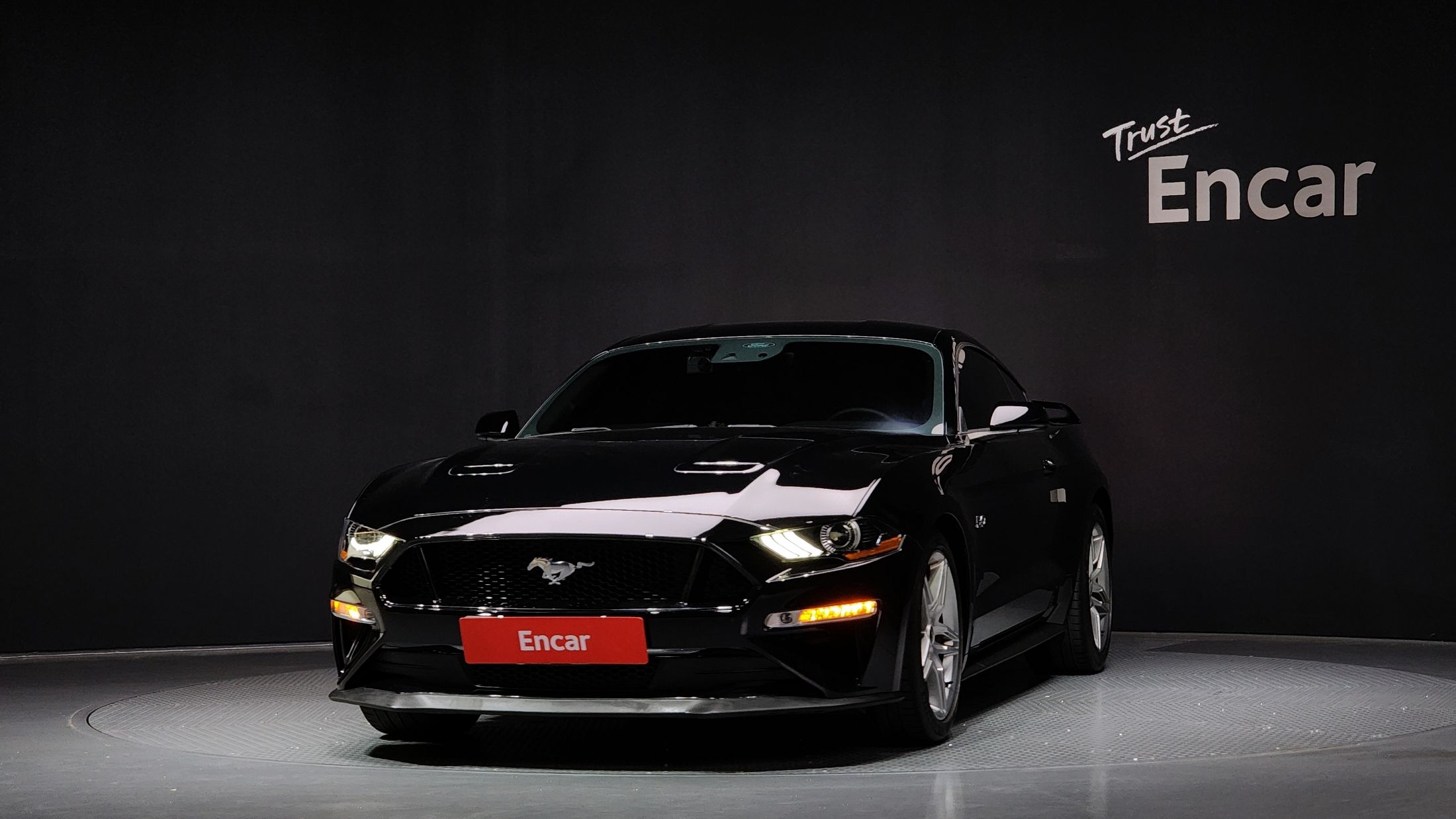 FORD MUSTANG 2020
