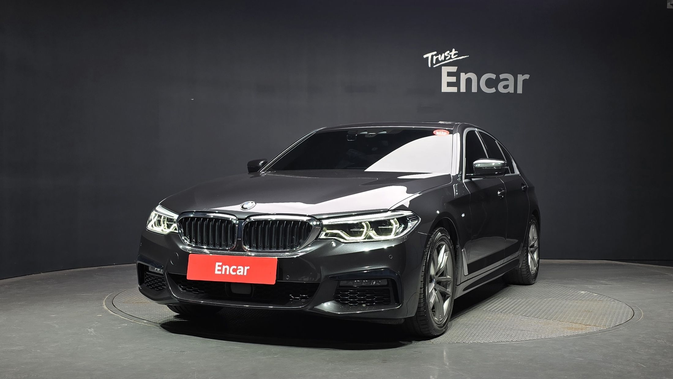 BMW 5-SERIES G30 2020