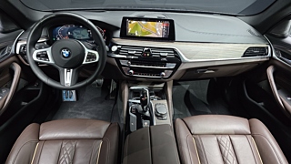 BMW 5-SERIES G30 2020