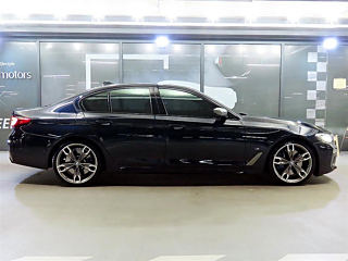 BMW 5-SERIES G30 2020