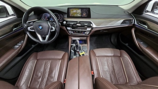 BMW 5-SERIES G30 2019