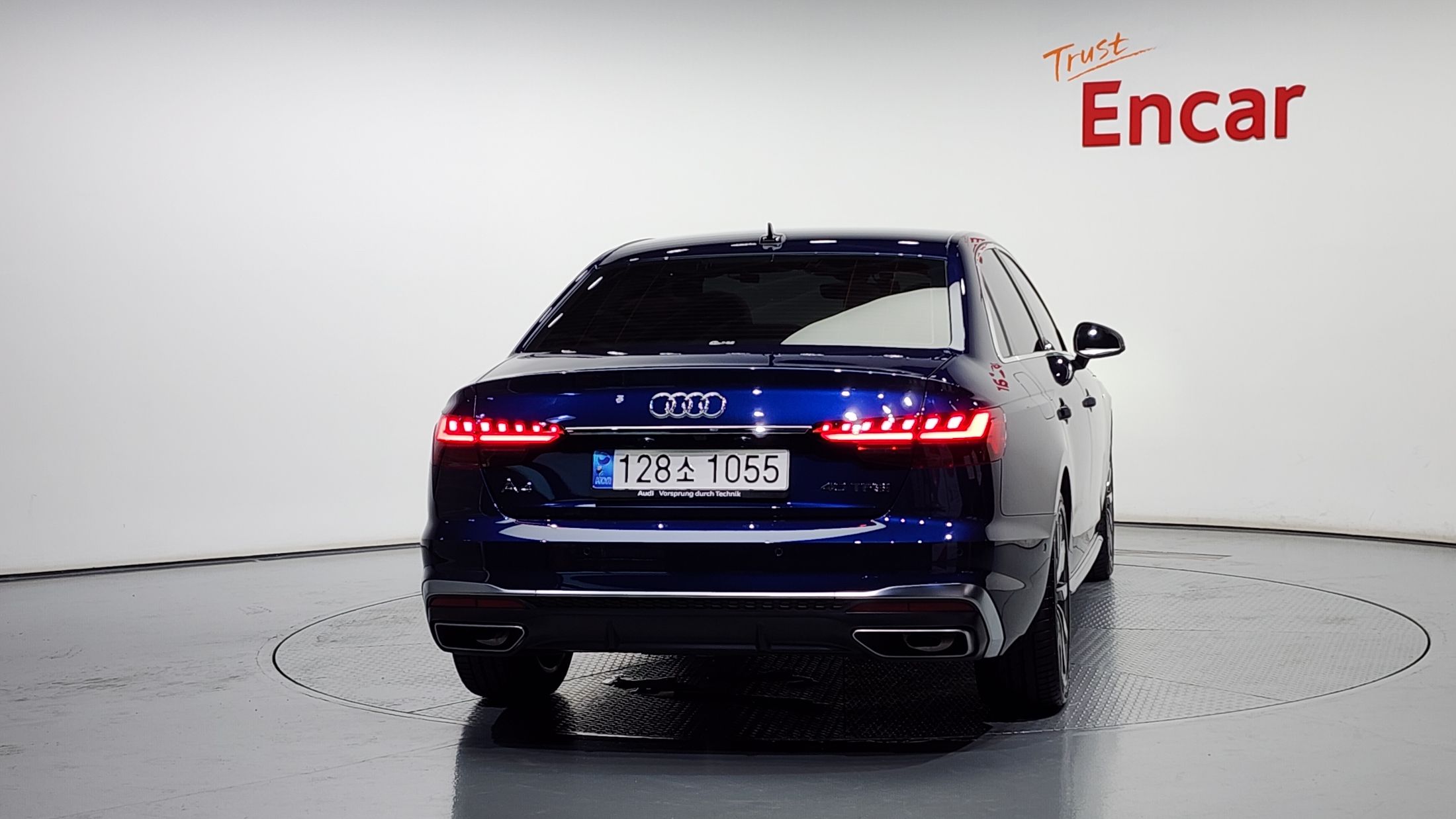 AUDI A4 B9 2023