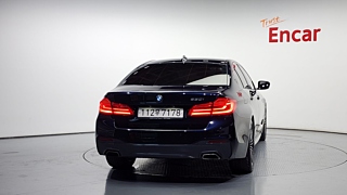 BMW 5-SERIES G30 2019