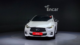 INFINITI Q30 2017