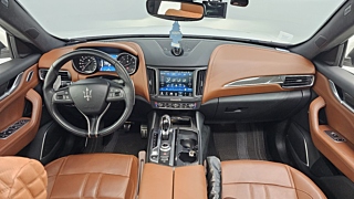 MASERATI LEVANTE 2018