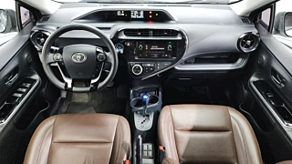 TOYOTA PRIUS C  1.5 2018