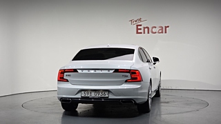 VOLVO S90 2019