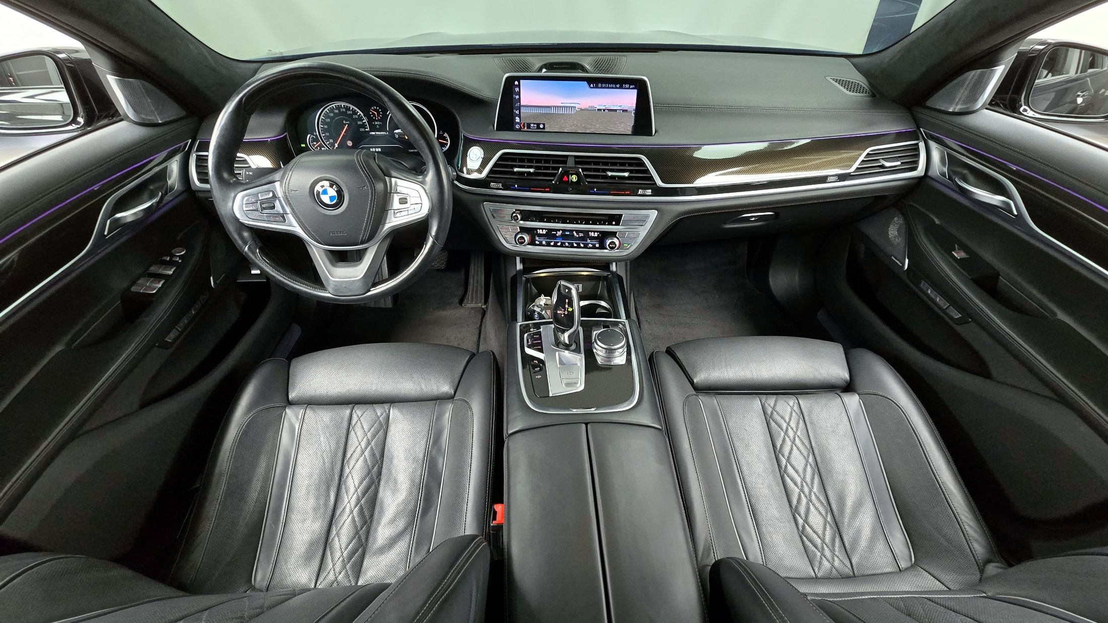 BMW 7-SERIES G11 2016