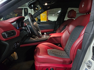 MASERATI LEVANTE 2020