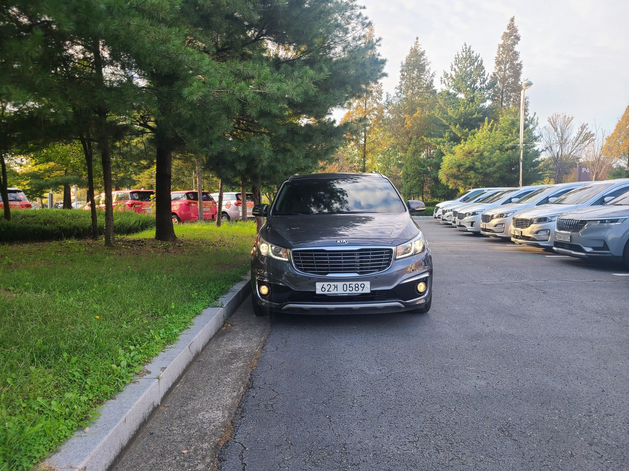 KIA CARNIVAL 2016