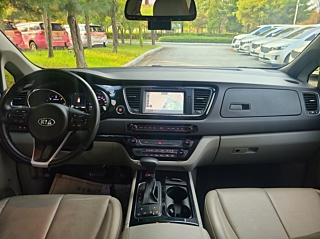 KIA CARNIVAL 2016