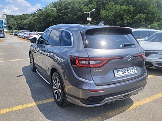 SAMSUNG QM6 2020