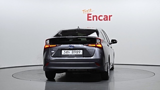 TOYOTA PRIUS 2019