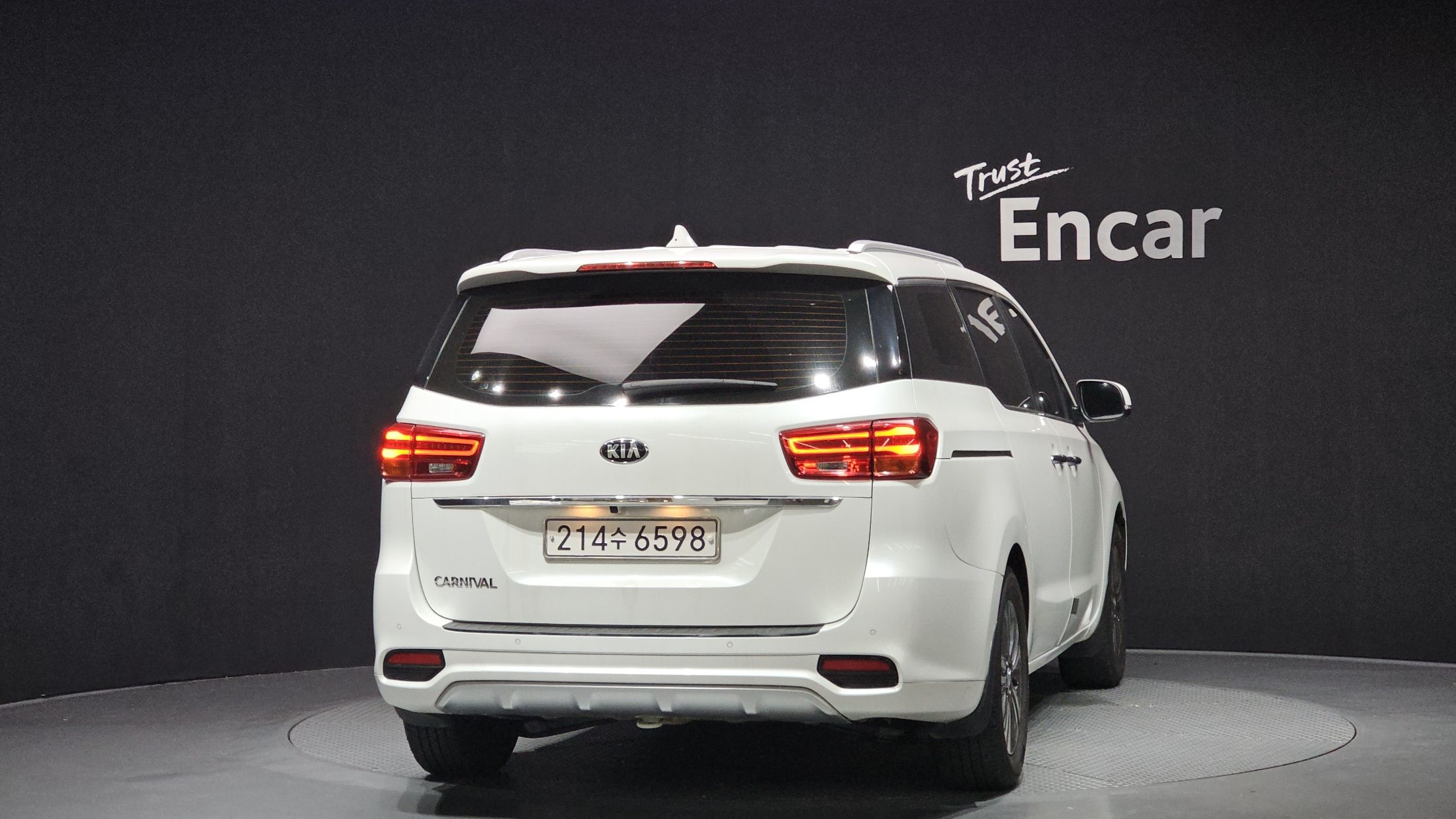 KIA CARNIVAL 2020