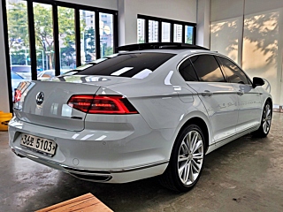 VOLKSWAGEN PASSAT GT B8 2018