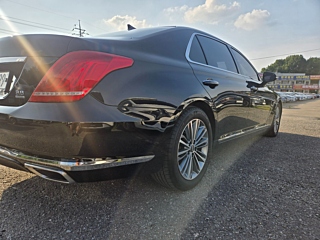 GENESIS EQ900 2016