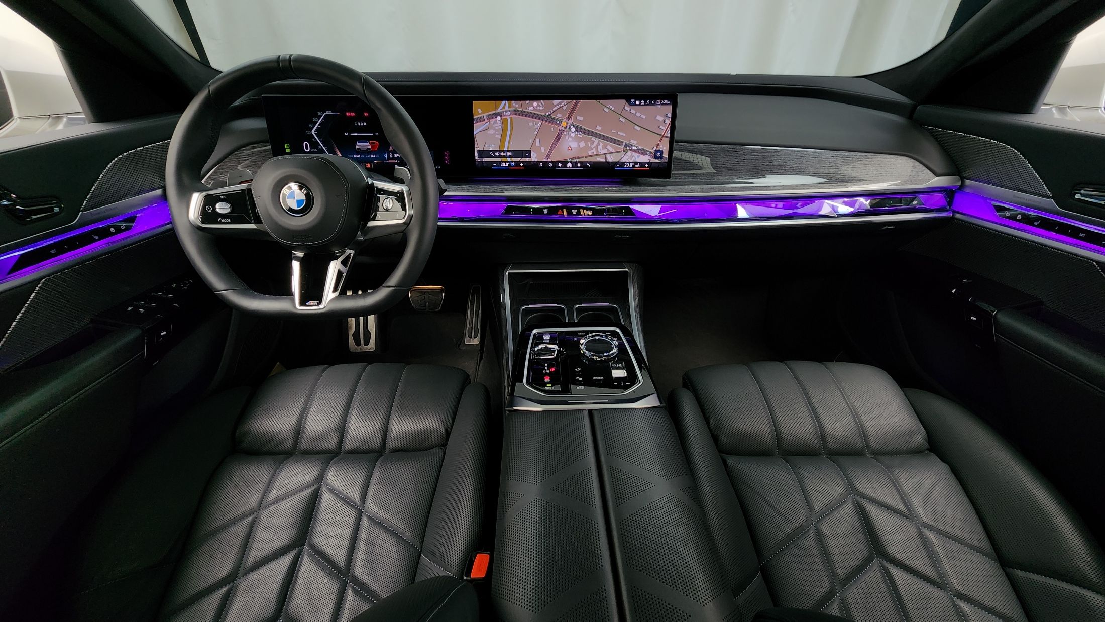 BMW 7-SERIES G70 2023