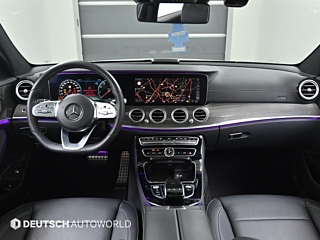 MERCEDES BENZ E-CLASS W213 2019