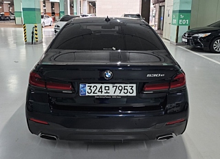 BMW 5-SERIES G30 2021