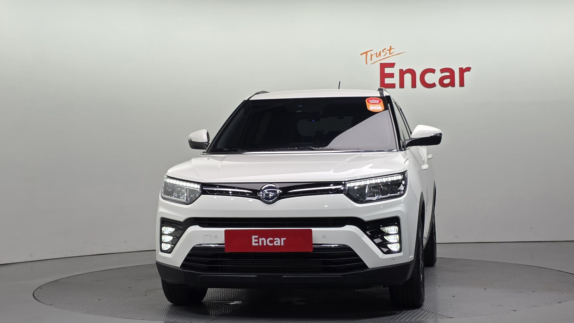 SSANGYONG TIVOLI VERY NEW 2021