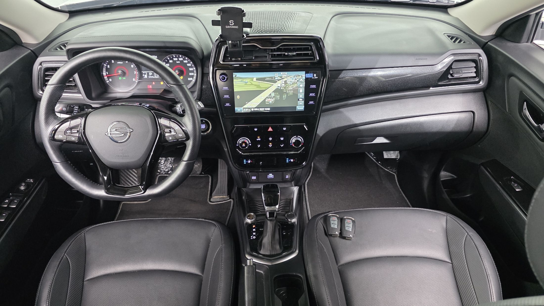 SSANGYONG TIVOLI VERY NEW 2021