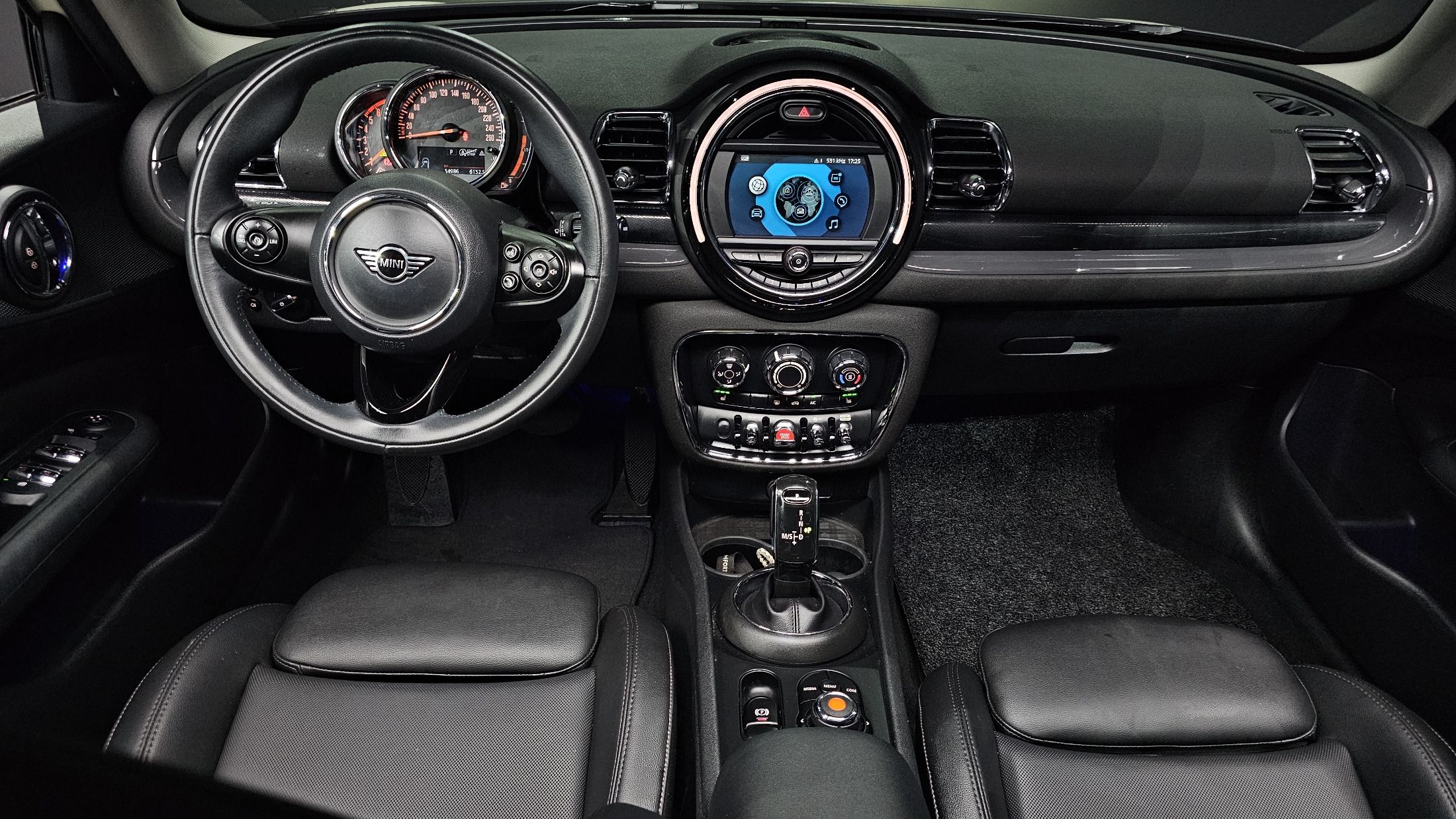 MINI CLUBMAN COOPER D 2020