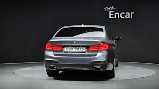 BMW 5-SERIES G30 2017
